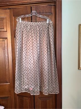 Anne Klein 1X Women’s Beige Polka Dot Midi Skirt NWT Glamorous or funky.